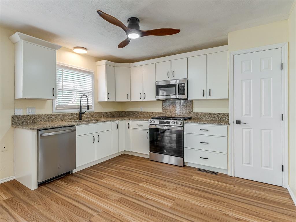 1151 Nw 92nd Street Property Photo 10