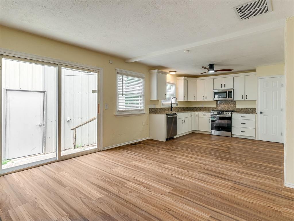 1151 Nw 92nd Street Property Photo 13