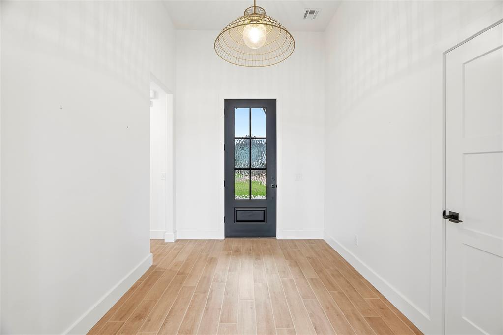 11440 Skyline View Property Photo 4