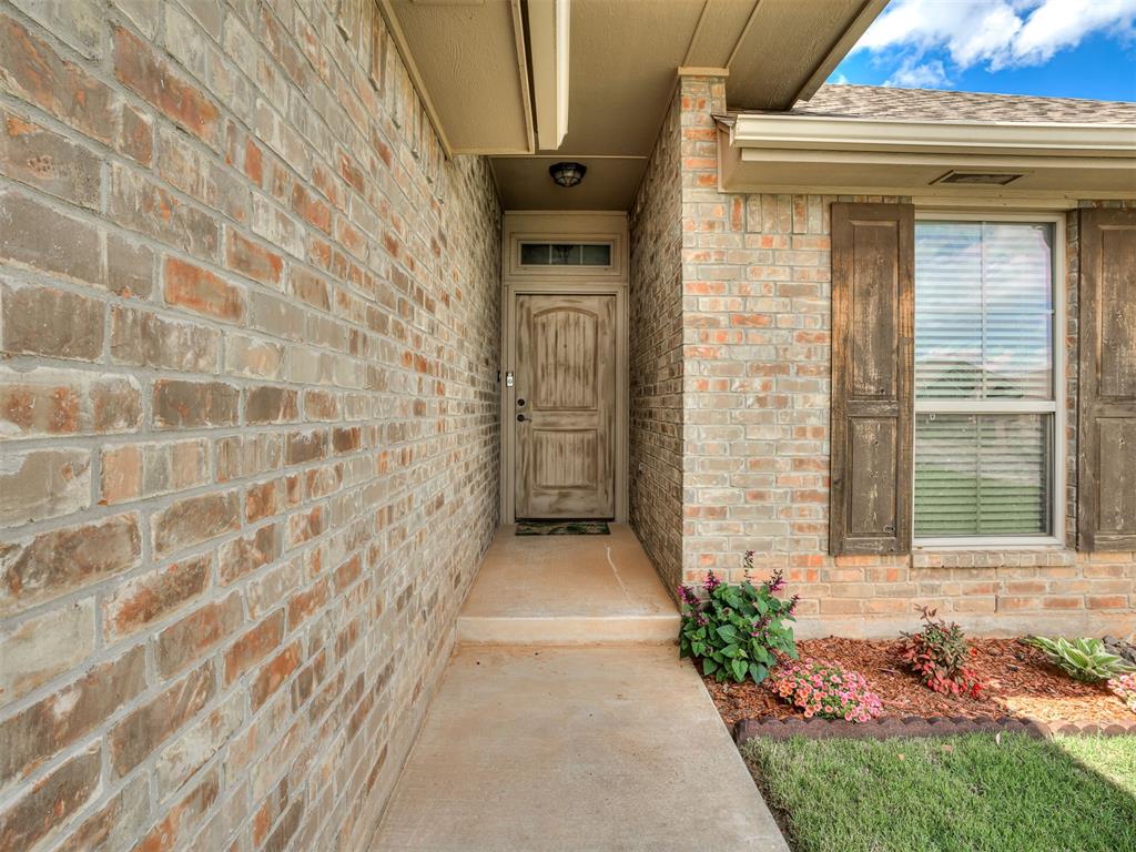 8709 Sw 36th Ter Property Photo 4