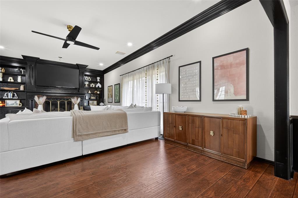 11908 Blueway Avenue Property Photo 8