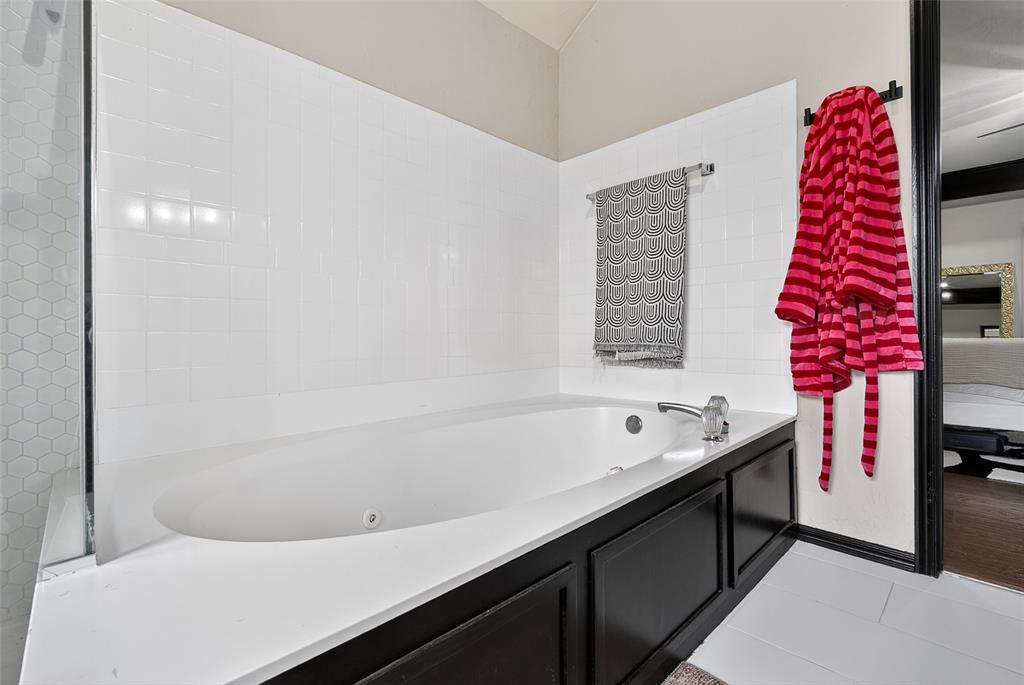 11908 Blueway Avenue Property Photo 16