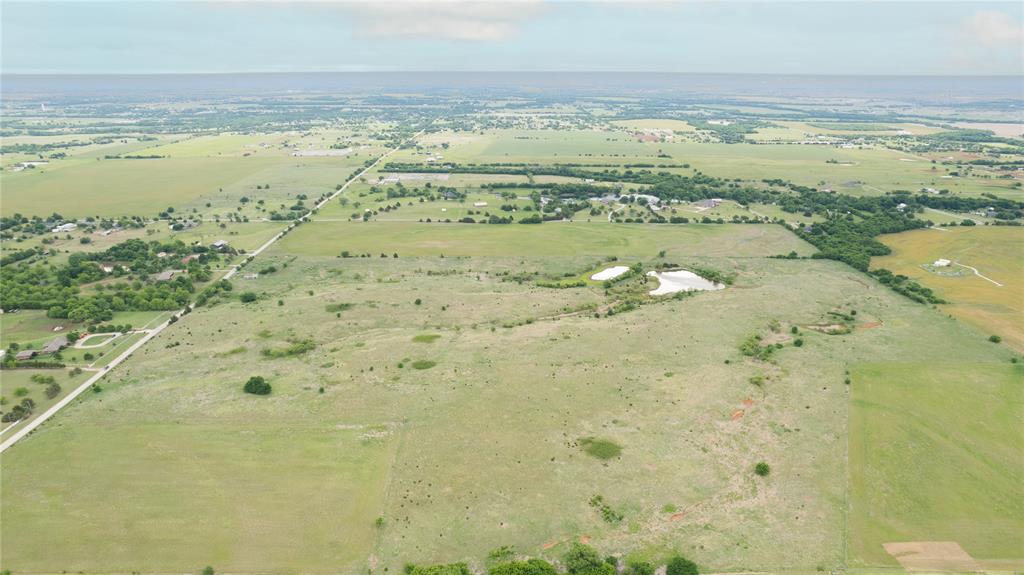 Ne Arrowhead Road Property Photo 11