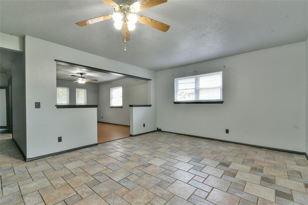 3900 Overland Drive Property Photo 12