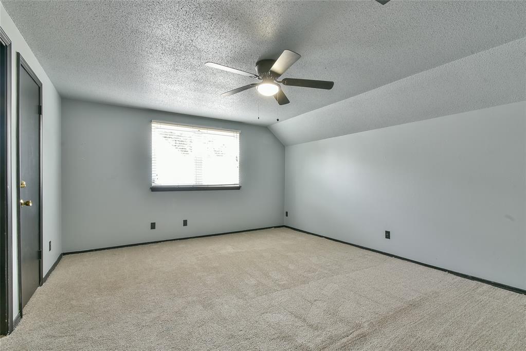 3900 Overland Drive Property Photo 16