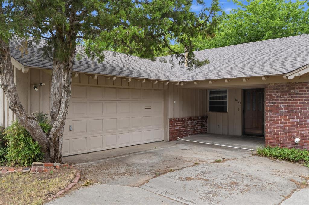 1409 Nw 63rd Road Property Photo 3