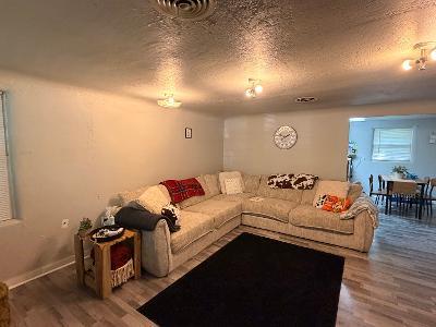 405 S Clayton Avenue Property Photo 6