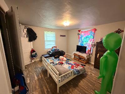 405 S Clayton Avenue Property Photo 9