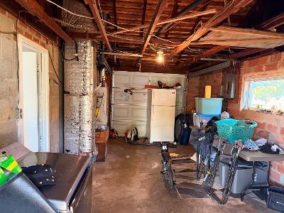 405 S Clayton Avenue Property Photo 12