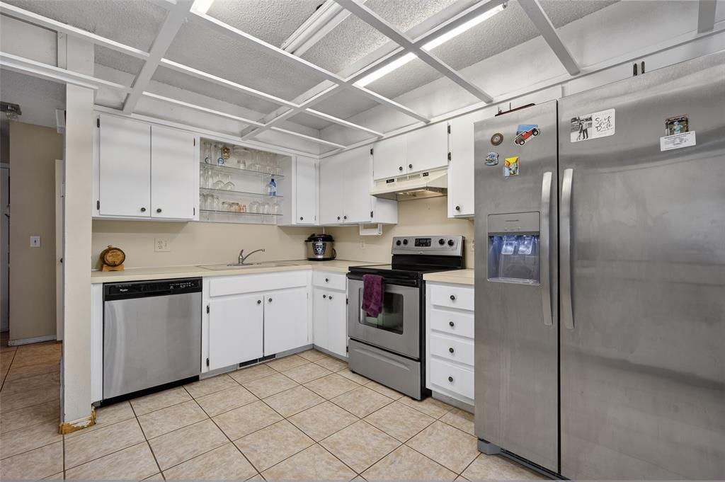 9805 Hefner Village Drive Property Photo 8