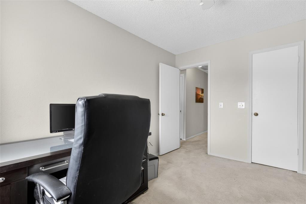 9805 Hefner Village Drive Property Photo 15