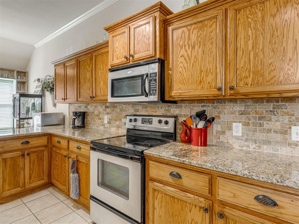 1205 Nw 190th Place Property Photo 10