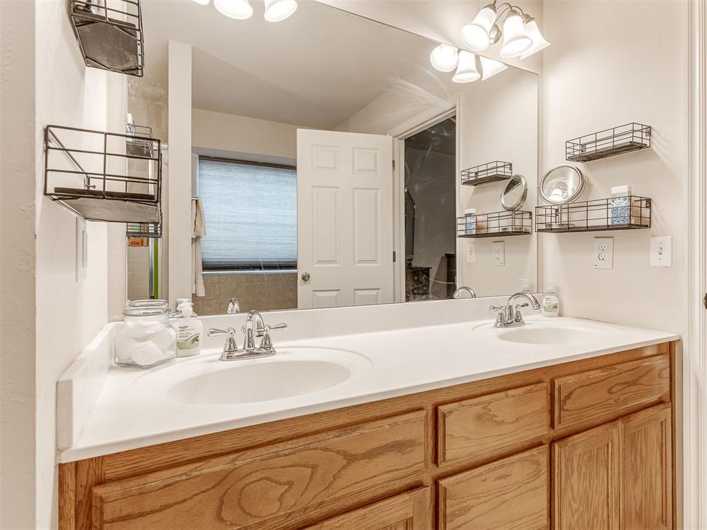 1205 Nw 190th Place Property Photo 19