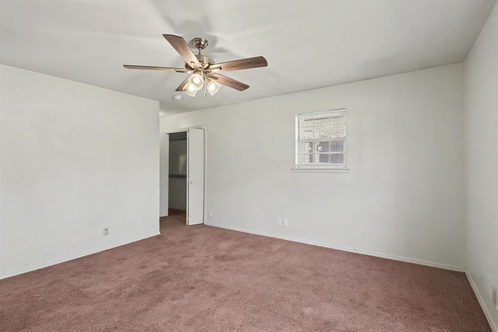 2721 Forest Oaks Circle Property Photo 9