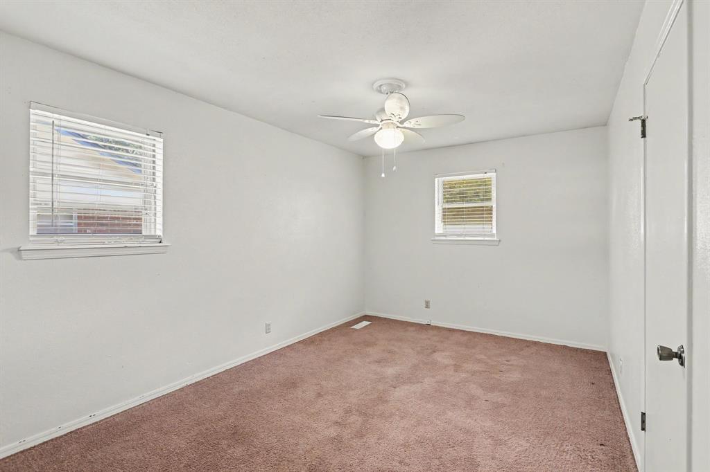 2721 Forest Oaks Circle Property Photo 15