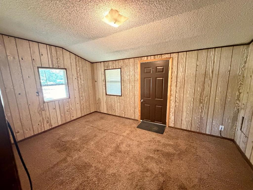 807 E Kean Street Property Photo 8