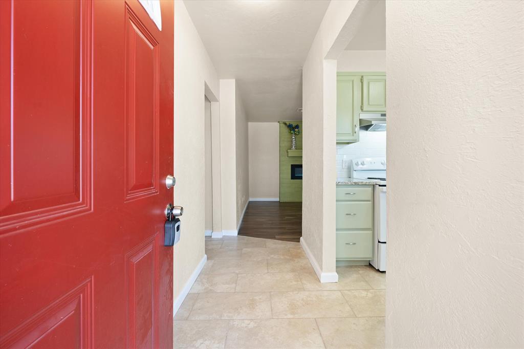 1223 E Vilas Avenue Property Photo 7
