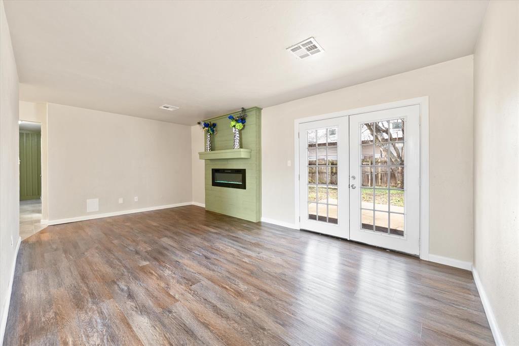 1223 E Vilas Avenue Property Photo 10