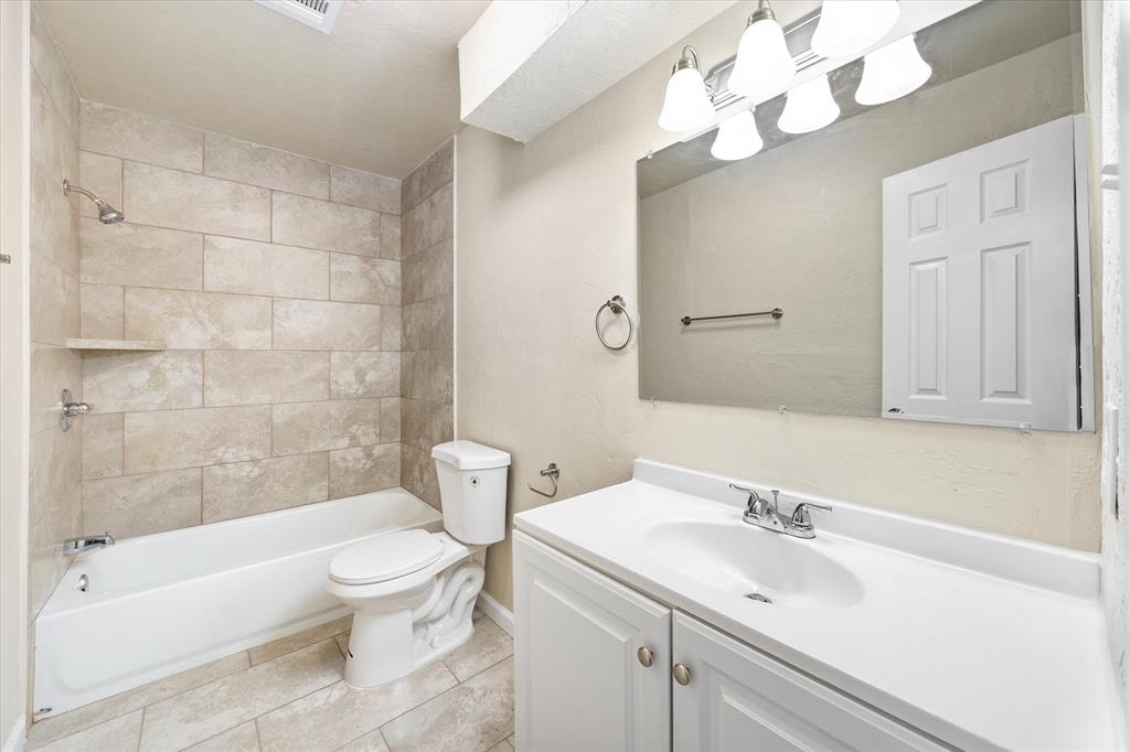 1223 E Vilas Avenue Property Photo 33