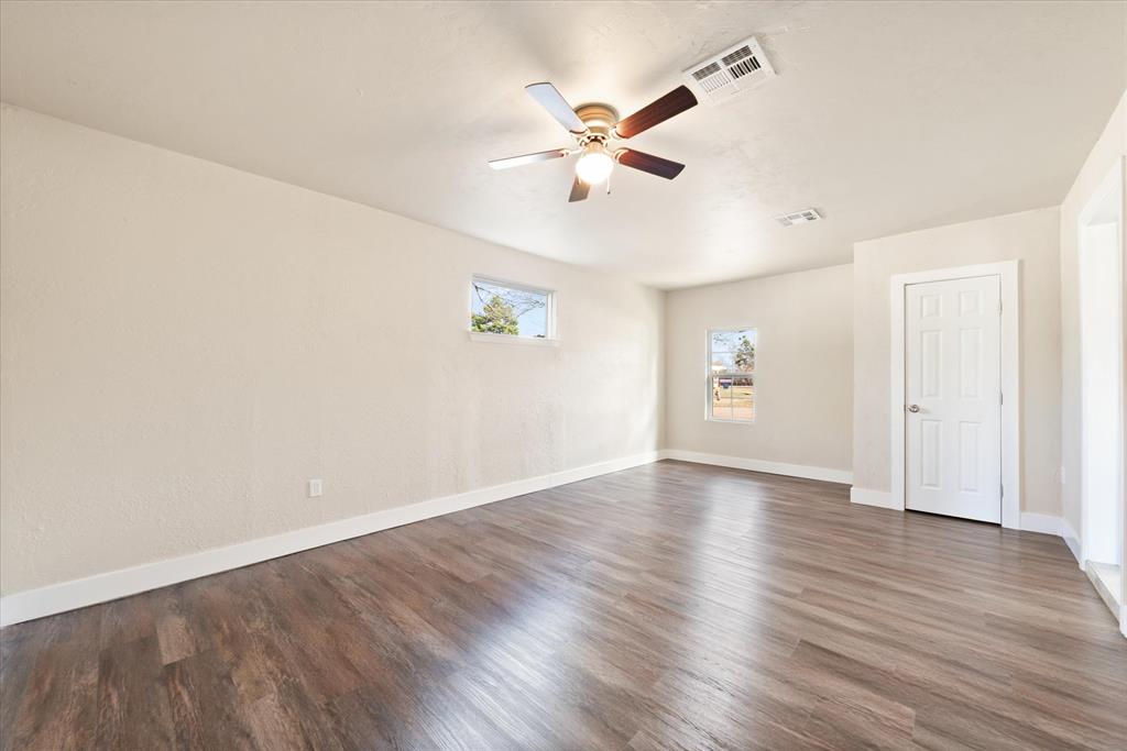 1223 E Vilas Avenue Property Photo 34