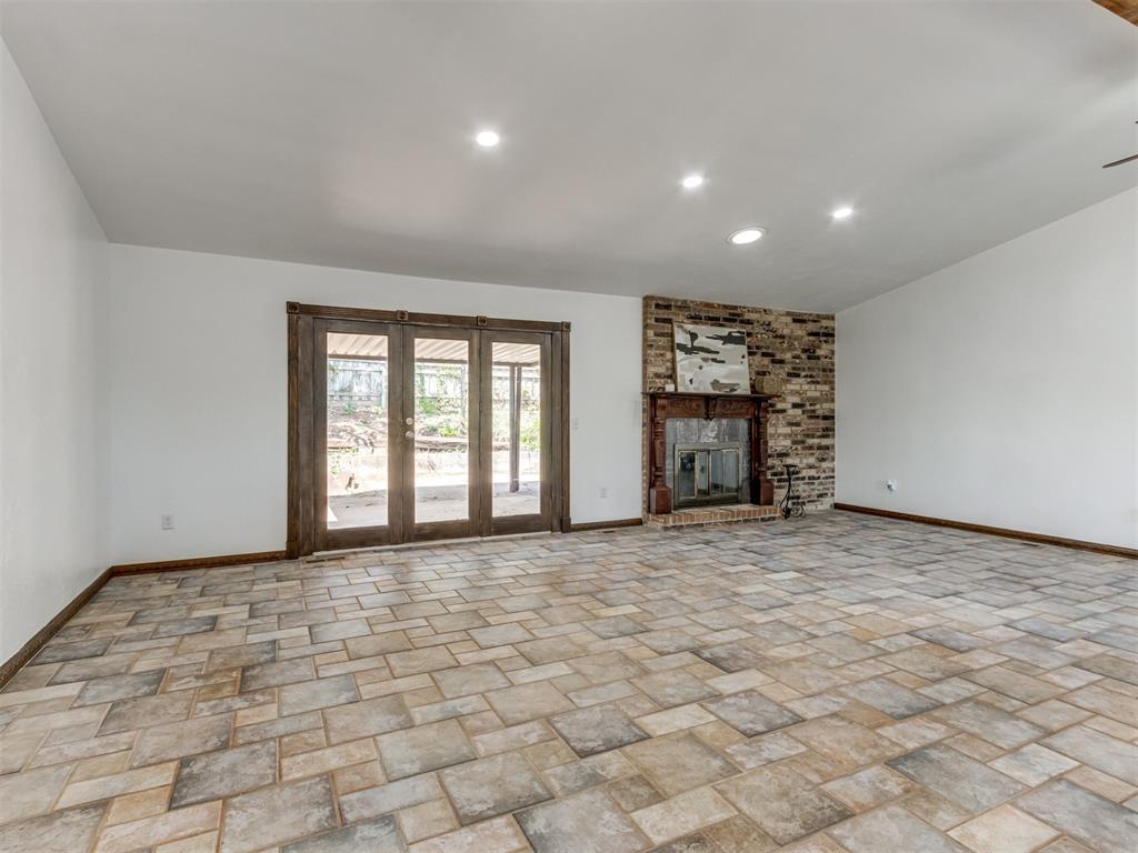 6613 Edgebrook Road Property Photo 6