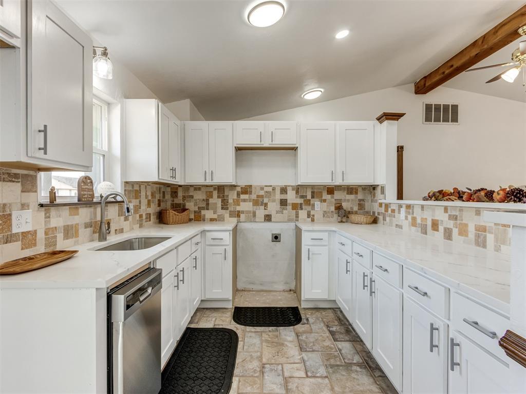 6613 Edgebrook Road Property Photo 14