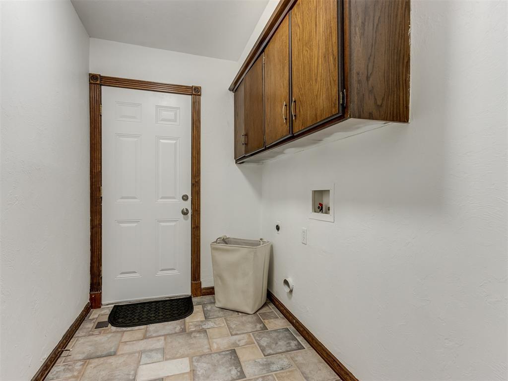 6613 Edgebrook Road Property Photo 33
