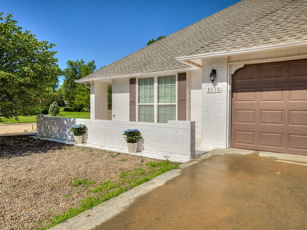 3110 Dans Court Property Photo 3