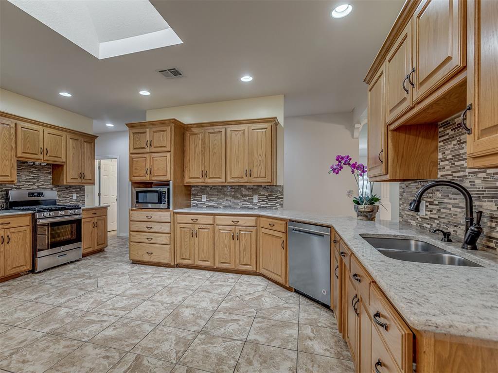 3110 Dans Court Property Photo 14