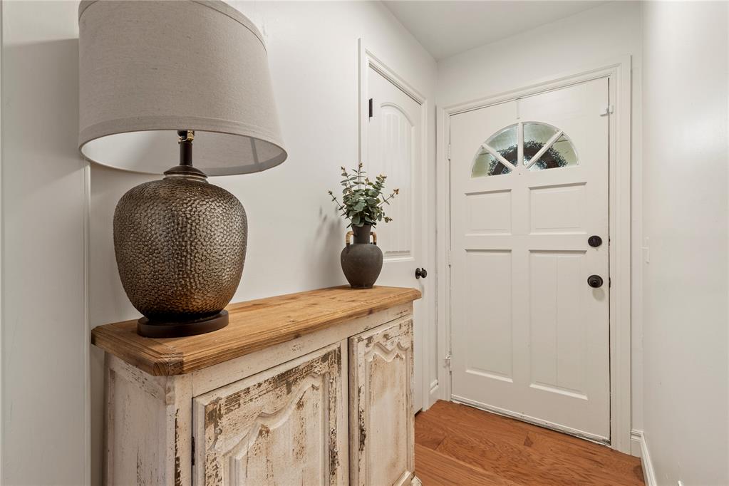 2204 Summer Way Lane Property Photo 4