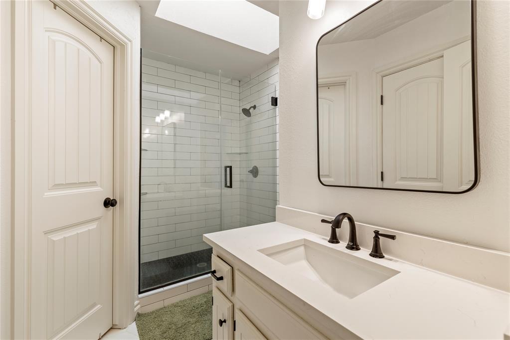 2204 Summer Way Lane Property Photo 15
