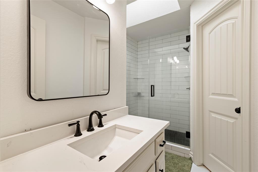 2204 Summer Way Lane Property Photo 16