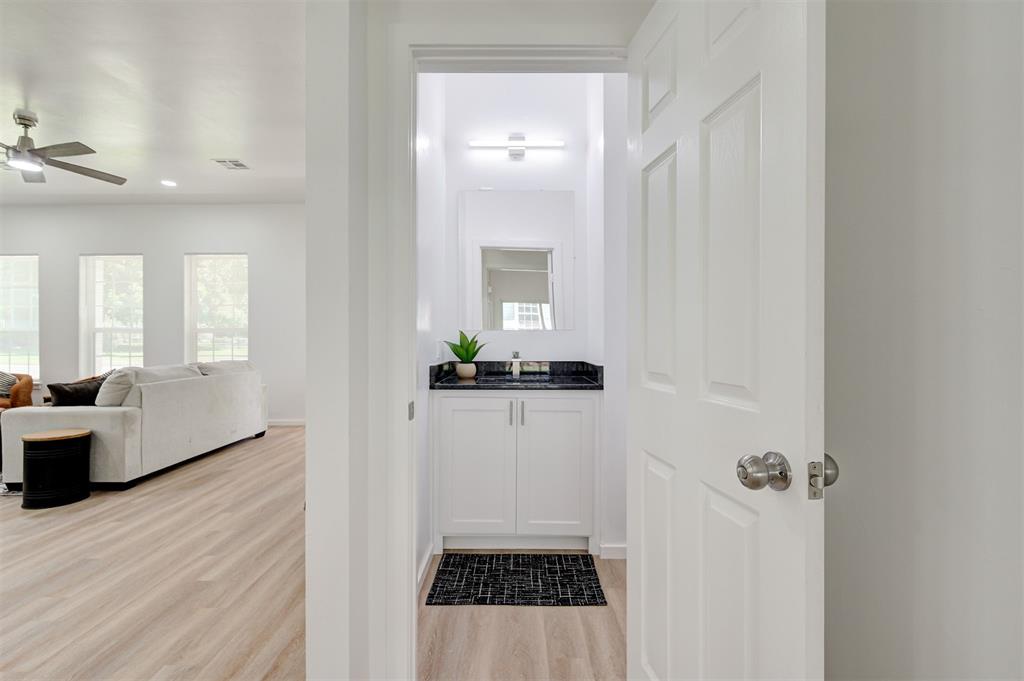 624 E Harrison Avenue Property Photo 8