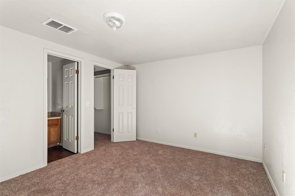 8607 S Drexel Place Property Photo 24