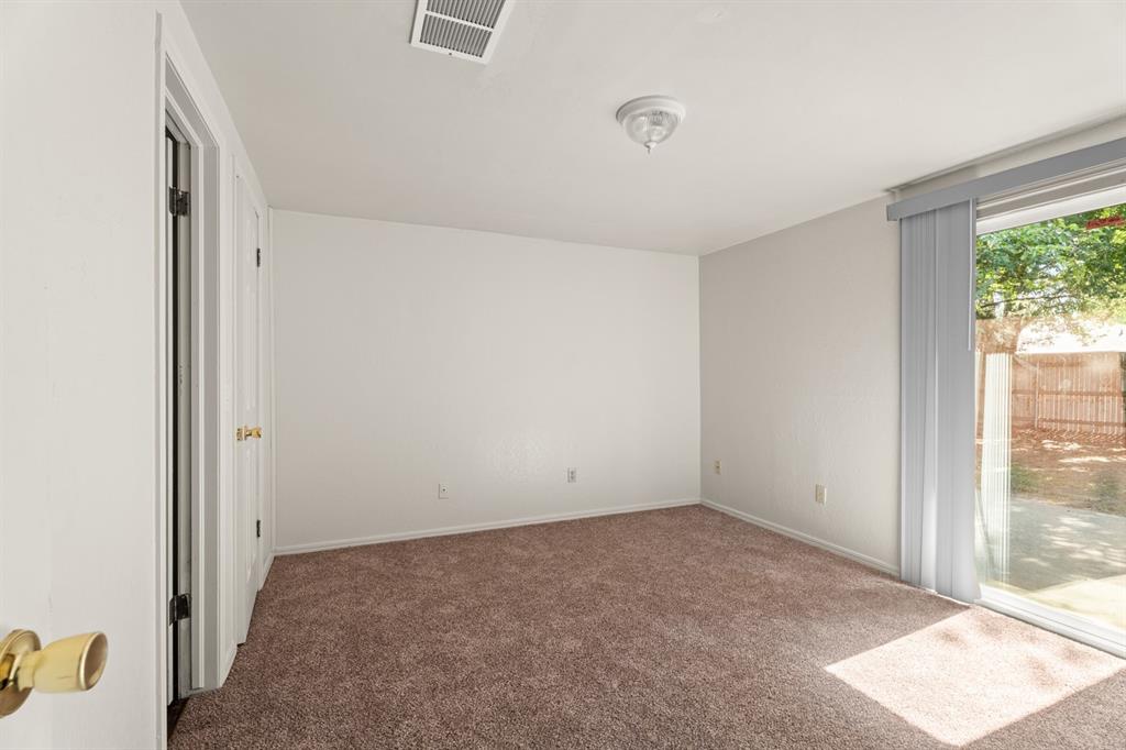 8607 S Drexel Place Property Photo 26