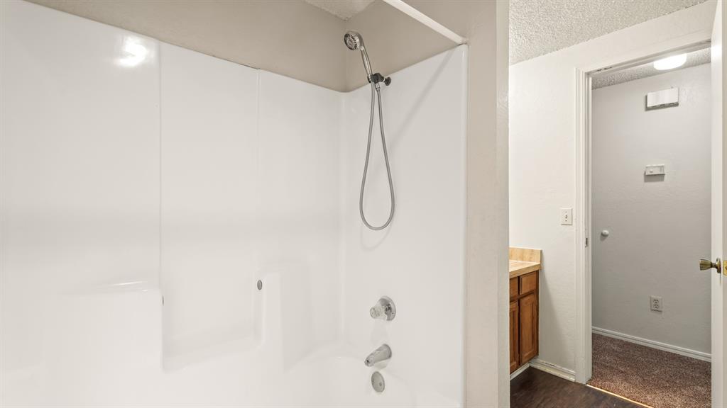 8607 S Drexel Place Property Photo 29
