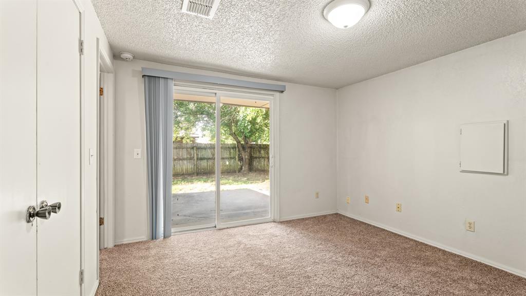 8607 S Drexel Place Property Photo 31