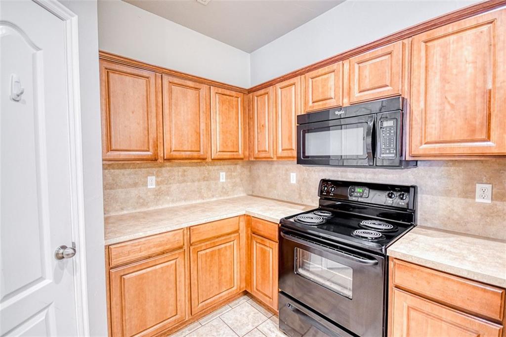 4801 Se 77th Street Property Photo 14