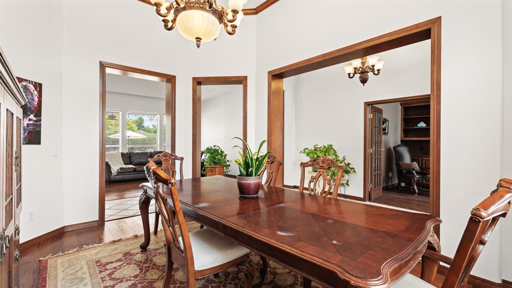 10500 Shady Glade Lane Property Photo 14