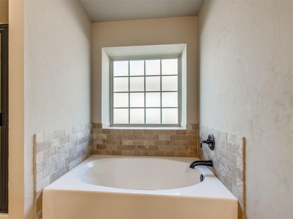 1415 Spoonwood Drive Property Photo 27