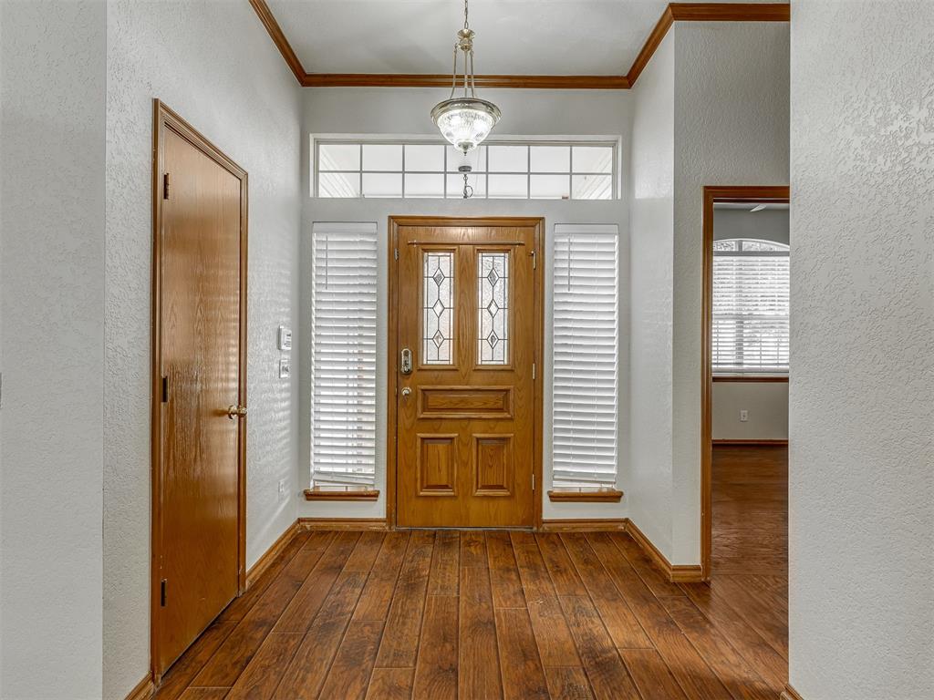 4932 Baker Street Property Photo 3