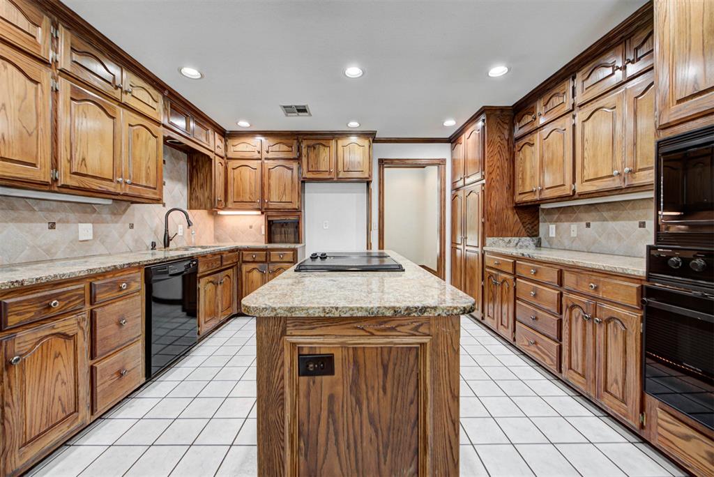 2501 Sw 123rd Place Property Photo 13