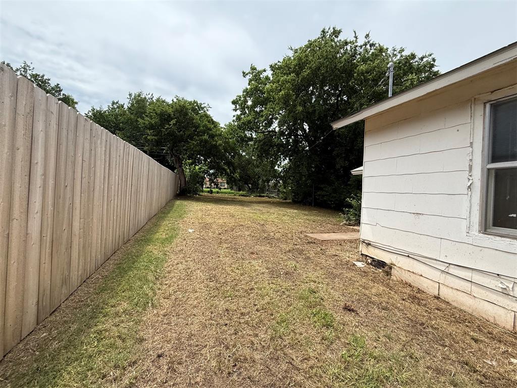 1805 N Kelham Avenue Property Photo 7