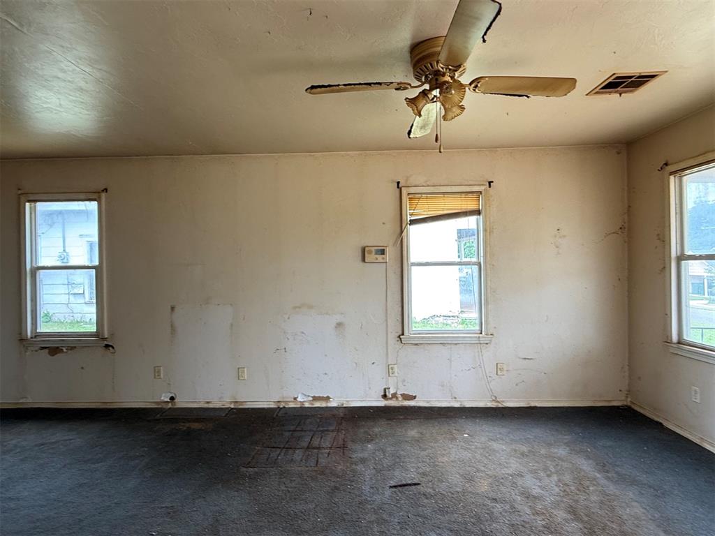 1805 N Kelham Avenue Property Photo 31