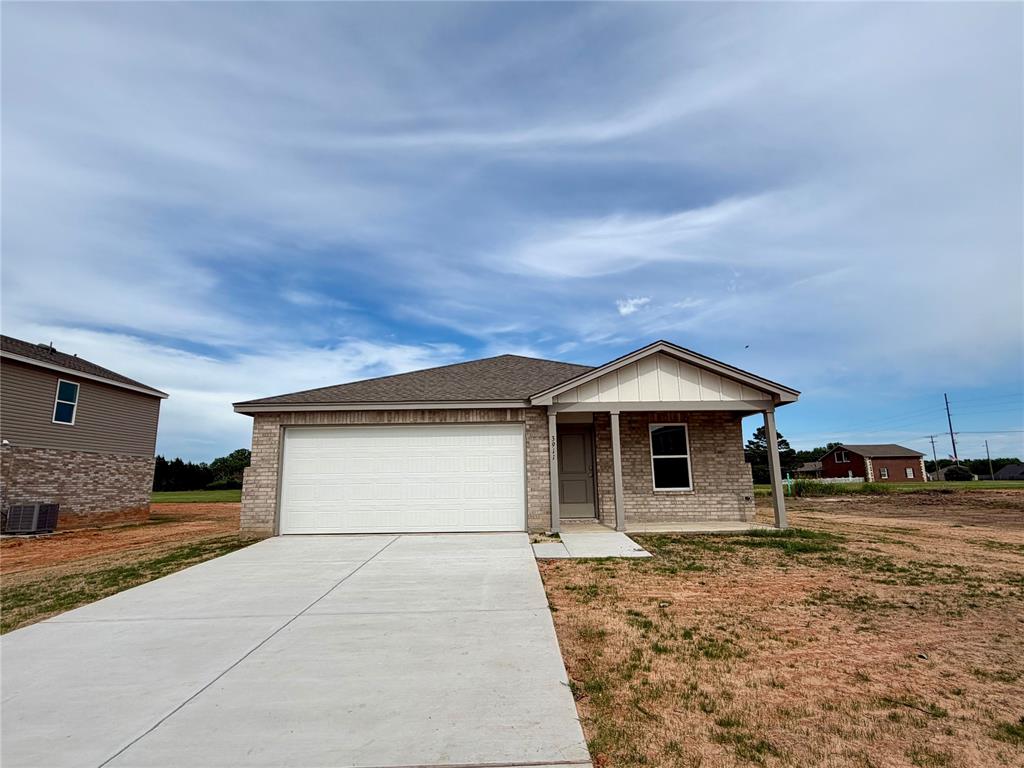 3911 Northridge Road Property Photo 2