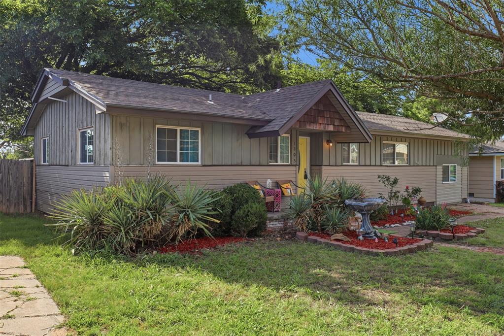 1805 Serenade Drive Property Photo 2