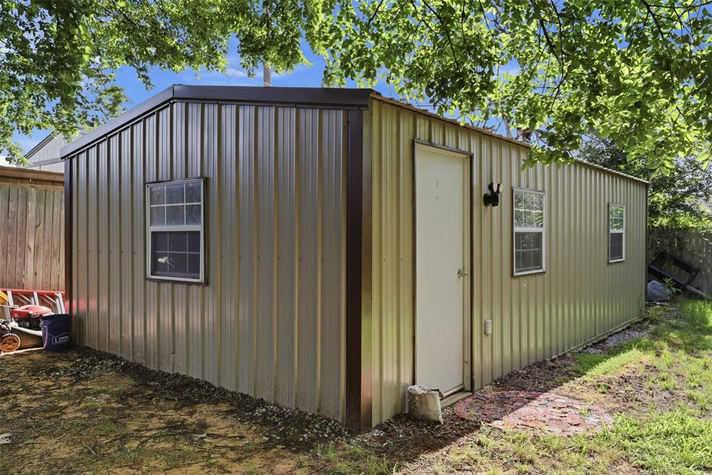 1805 Serenade Drive Property Photo 33