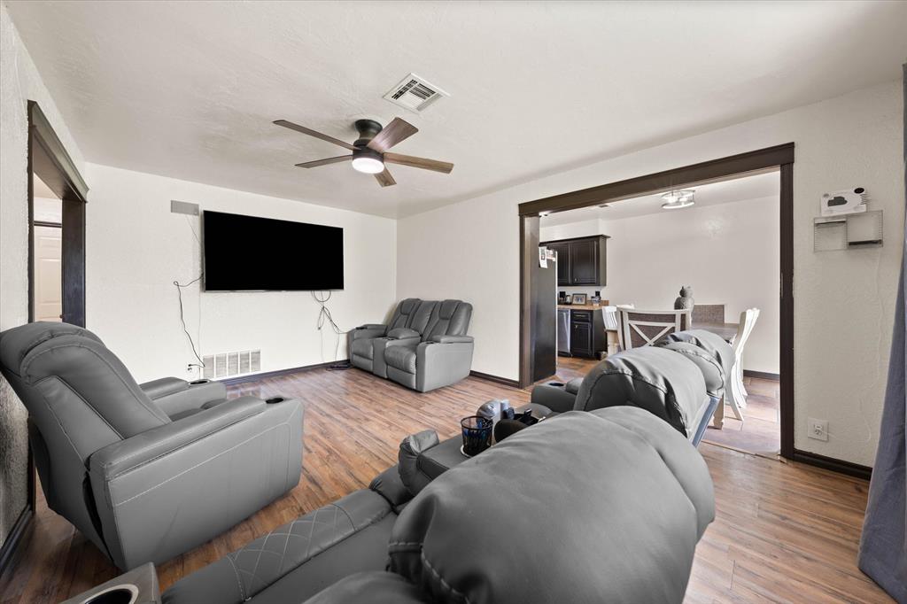601 Sw 27th Street Property Photo 8