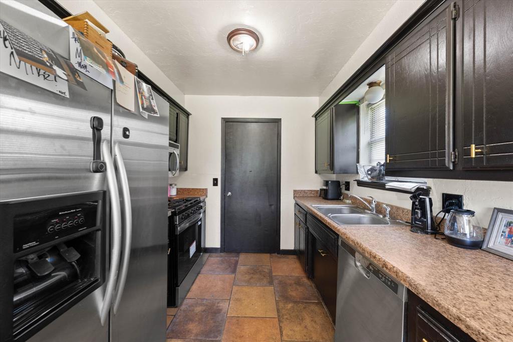 601 Sw 27th Street Property Photo 13
