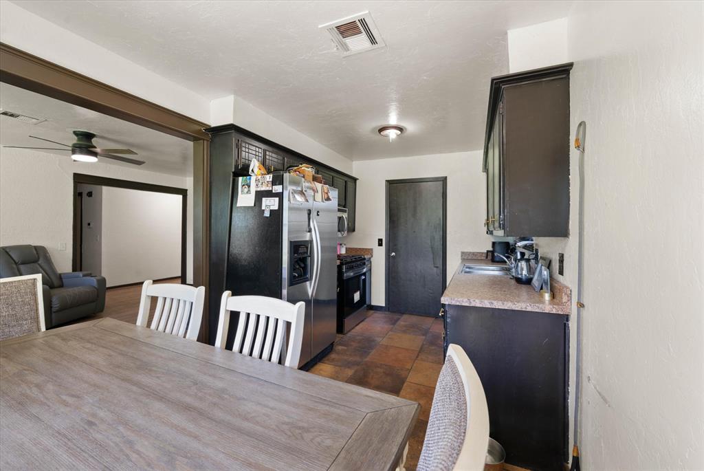 601 Sw 27th Street Property Photo 16
